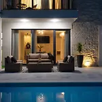 Designer Simone - Modern Und Heritage Style By Interhome