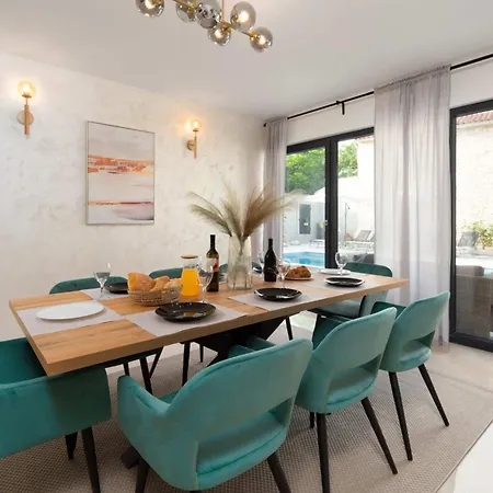 Ferienhaus Designer Simone - Modern Und Heritage Style By Interhome *