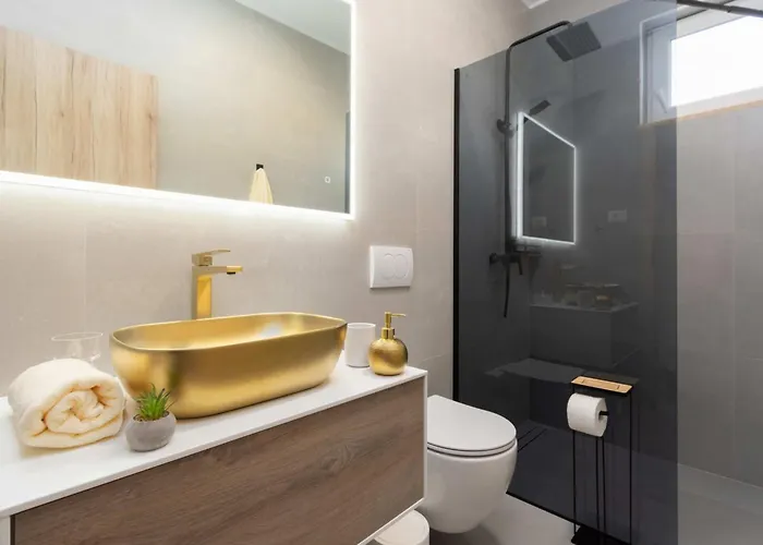 Designer Simone - Modern Und Heritage Style By Interhome