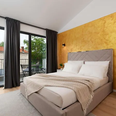 Designer Simone - Modern Und Heritage Style By Interhome Tinjan