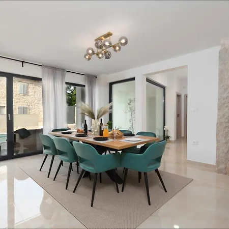 Designer Simone - Modern Und Heritage Style By Interhome Σπίτι διακοπών Tinjan
